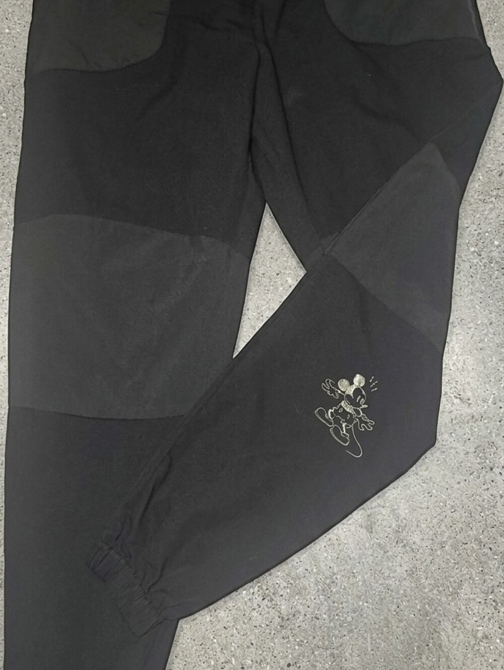 ​✨ RARE CAPSULE COLLECTION ✨ Large Mickey Mouse Jogger Scrub Pants